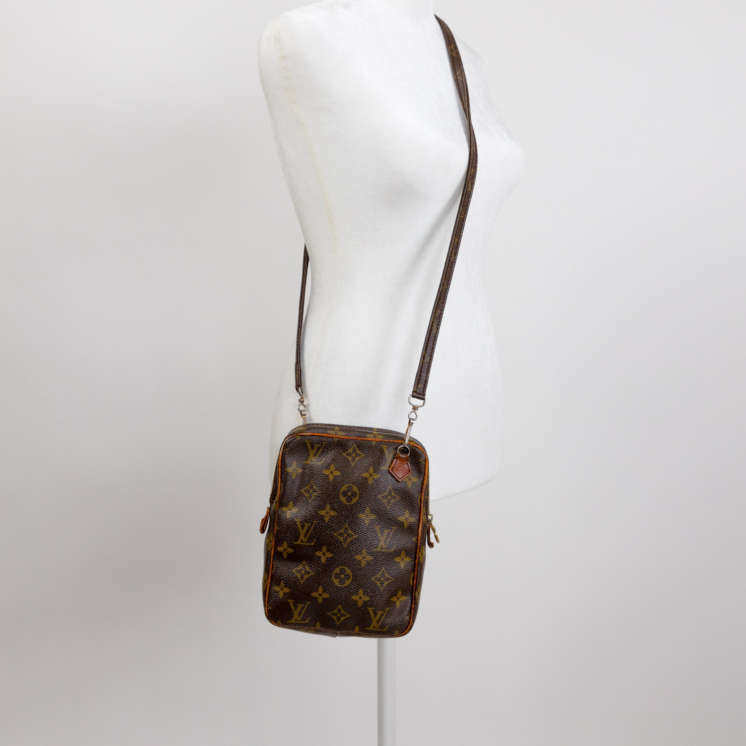 LOUIS VUITTON danube crossbody | The Saucy Vault