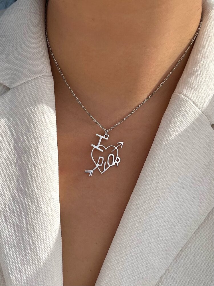 I love store dior necklace